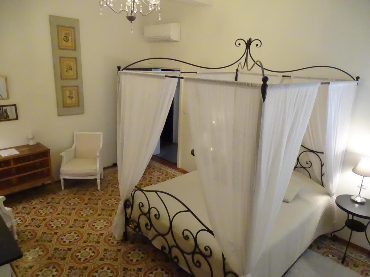 Chambres D'Hotes Belle Vigneronne Монтаньяк Экстерьер фото