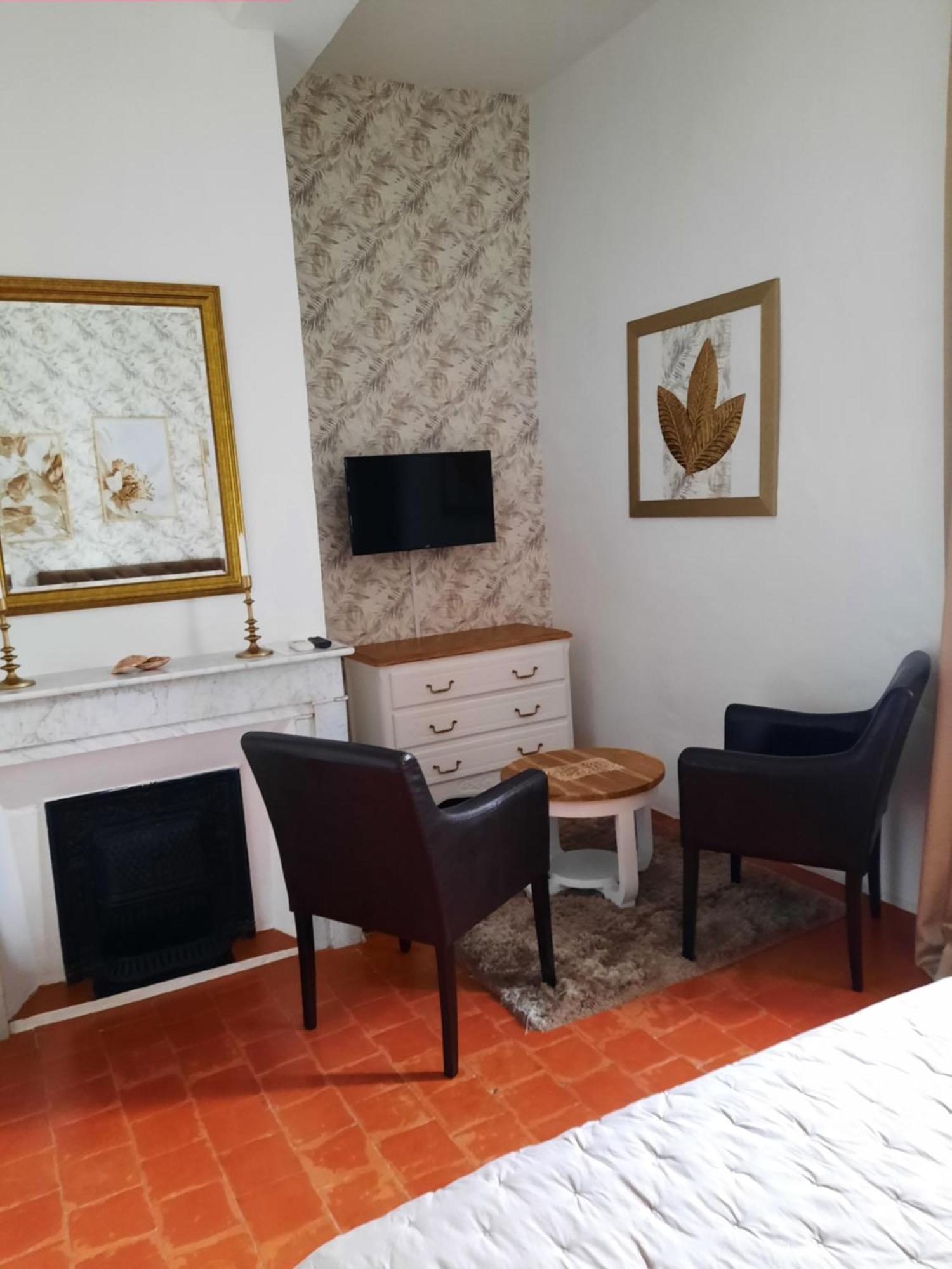Chambres D'Hotes Belle Vigneronne Монтаньяк Экстерьер фото